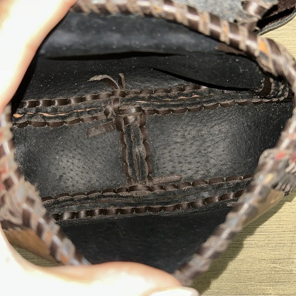Floral Leather Crossbody Bag - Picture 10 of 11